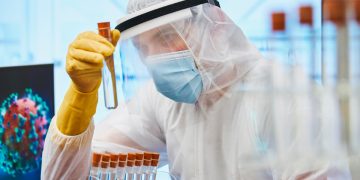 Primarul din Râmnicu Vâlcea a impus angajaților vaccinarea sau testarea