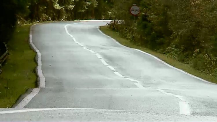 „Transalpina Clujului” a devenit un drum în valuri, după ce a fost proaspăt reparată