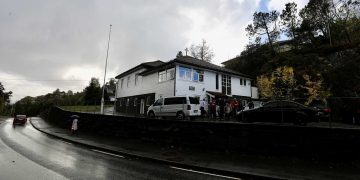 Episcopii Maramureșului și Europei de Nord au sfințit biserica și biblioteca românească din Bergen – Norvegia