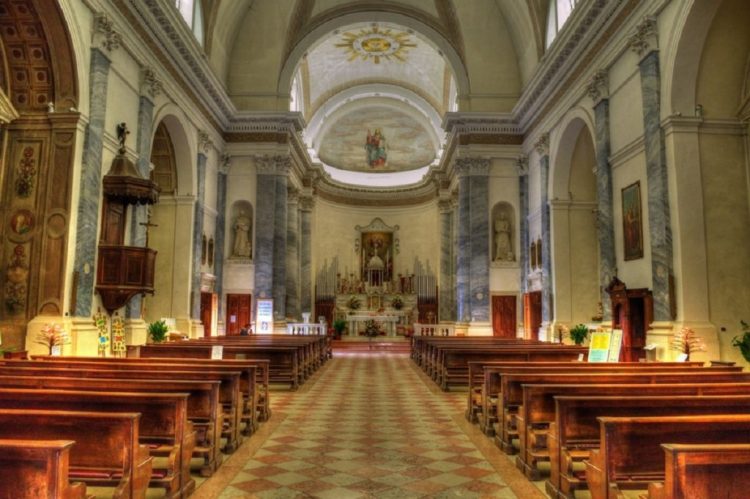 Aproximativ 216.000 de copii au fost victime ale abuzurilor săvârșite de clerici ai Bisericii Catolice din Franța