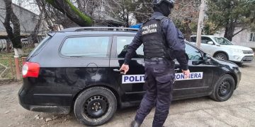 Ei ne apără hotarele! Un polițist a luat 2.500 de euro ca să-l scoată pe un condamnat din țară!