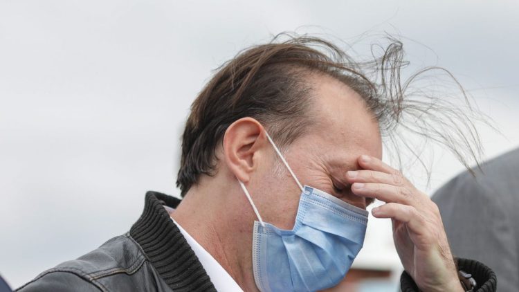 Un neisprăvit! Cîțu a luat bani de la Pensii ca să-i răsplătească pe primarii care l-au votat!