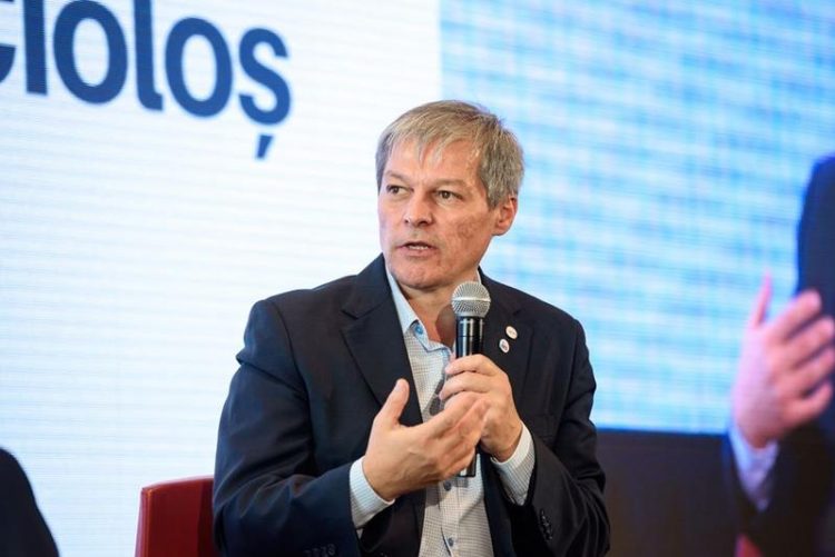 Dacian Cioloș este noul președinte al USR PLUS
