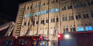 În mai puțin de un an, zece incendii au izbucnit în spitalele din România și peste 20 de oameni au murit, dar fără vinovați