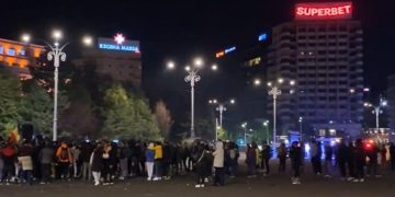 Jandarmeria: S-au dat zeci de amenzi după protestele de sâmbătă seara