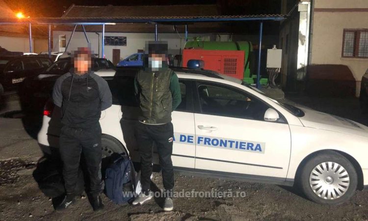 Doi cetăţeni străini opriţi din drumul ilegal spre vestul Europei