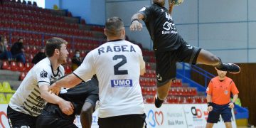 Handbal. Liga Națională. Multă încrâncenare și un punct pentru fiecare