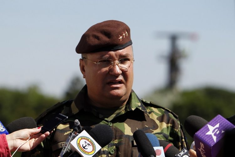 Dictatură militară? Într-o ședință de doar 2 minute, liberalii l-au votat pe Nicolae Ciucă premier