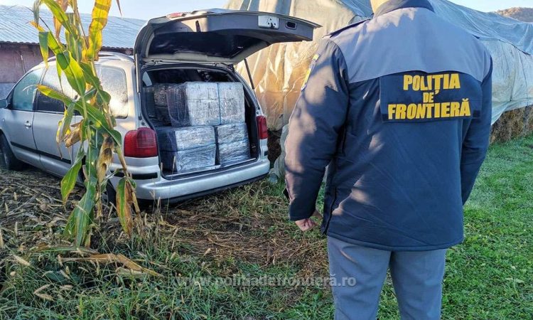 Aproximativ 22.000 pachete cu țigări confiscate la Crăciuneşti şi la Sarasău