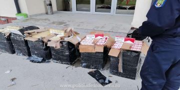 Focuri de armă şi ţigări de contrabandă de 100.000 lei confiscate la granița de nord