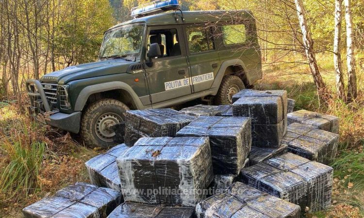 Peste 36.000 pachete cu țigări confiscate la frontiera cu Ucraina