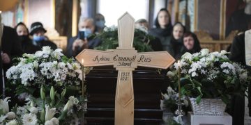 Preacuviosul Părinte Arhimandrit Emanuil Rus, starețul Mănăstirii din Bixad, condus pe ultimul drum