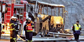 Noi informaţii despre tragicul accident din Bulgaria. Doi frați gemeni au ars de vii în brațele mamei