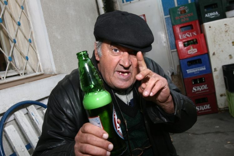 La chiuvetă s-a vaccinat, certificat și-a luat