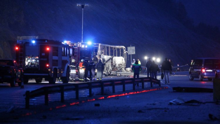 Tragedie în Bulgaria! 46 de morți într-un autocar care a luat foc!