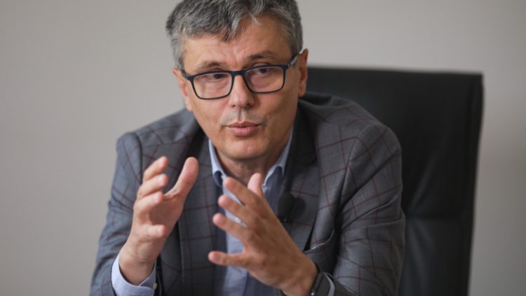 Ministrul Energiei: De azi, IMM-urile trebuie să depună cereri pentru compensarea consumului de curent şi gaze