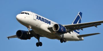 Sunt în aer! Aeronava TAROM va ajunge pe Otopeni în jurul orei 15.00!