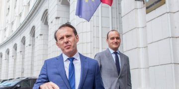 Superman vrea să își pună valetul premier!