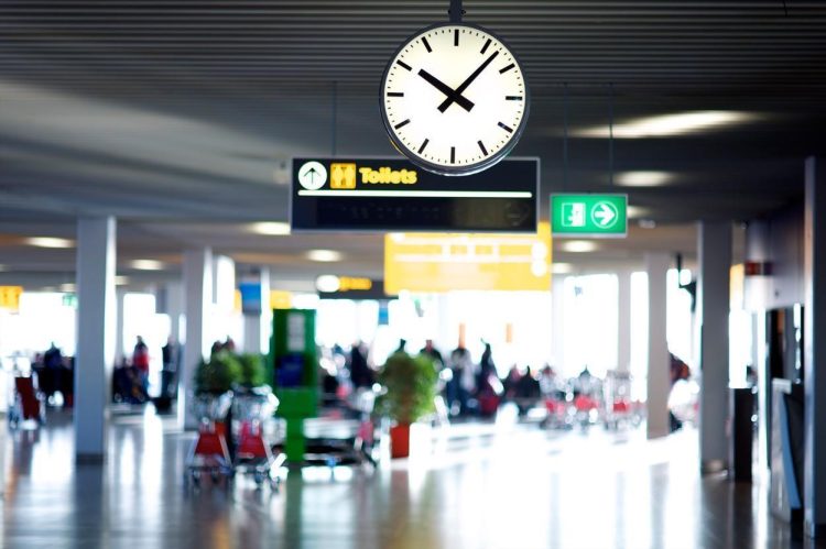 Lista ţărilor cu risc epidemiologic ridicat a fost actualizată: Ungaria şi Cehia intră în zona roșie