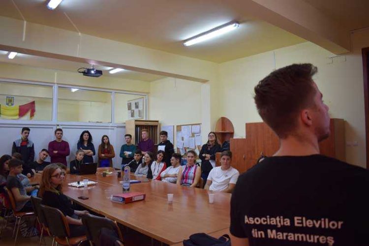 Elevii din Maramureș se pun pe treabă. Au început recrutările