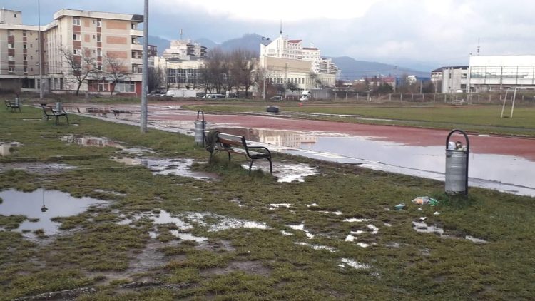 Lascăr Pană, bătaia de joc pentru politicienii județului