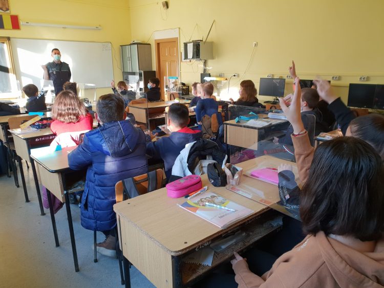 Povestea bullying-ului… predată de comisar șef Gherman Mihai, adjunctul Inspectoratului de Poliție Maramureș