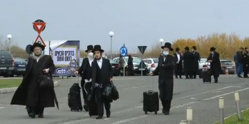 Sute de evrei din New York, Paris, Londra și Frankfurt se află la Sighet pentru inaugurarea celei mai noi sinagogi din Europa – video