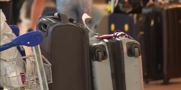 Sălăjean, la furat în Baia Mare. A furat două geamantane, în care a înghesuit mai multe produse