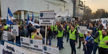 Polițiștii ies în stradă! Cât M.A.I. răbdăm?