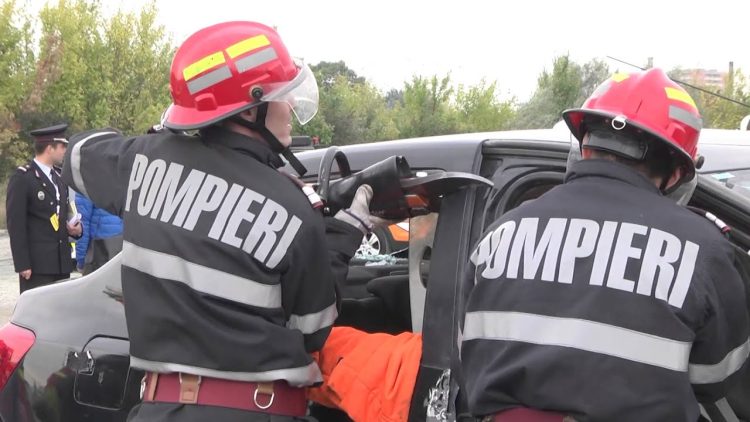 ACCIDENT RUTIER ÎN VIŞEU DE SUS, CU O VICTIMĂ ÎNCARCERATĂ