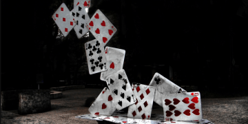 Paradoxul negocierilor! Poker politic cu profesioniști, nu cu cartofori!