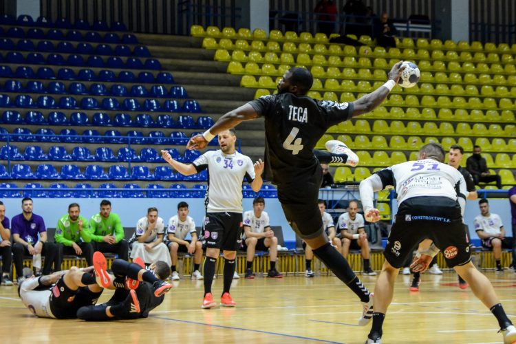 Victorie grea, muncită și Minaur își consolidează poziția în plutonul fruntaș!