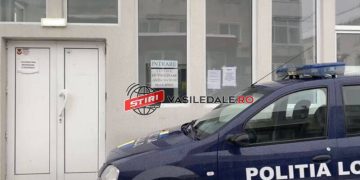 CENTRUL DE VACCINARE DIN BAIA SPRIE DEVASTAT CU BÂTE DE MAI MULȚI INDIVIZI ÎN AJUNUL CRĂCIUNULUI