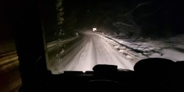 Trafic în condiții de iarnă în județ. Ionel Bogdan iar a fost luat prin surprindere. FOTO