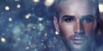 Florin Gherlea a lansat colindele „Pe-un patul de fan si floare” și “Sfânta noapte de Crăciun”