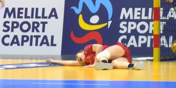 Accidentare groaznică în meciul România – Iran, la CM de handbal feminin! Băimăreanca Oana Borș a părăsit sala în lacrimi, pe targă
