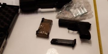 Descinderi în Maramureş pentru indisponibilizarea unor arme introduse ilegal în ţară – video