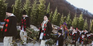 Festivalul de colinde și obiceiuri de iarnă la Târgu Lăpuș