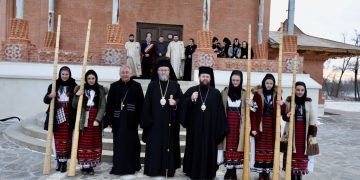Ierarhii au participat la Hramul de iarnă al Mănăstirii Scărișoara Nouă (FOTO)