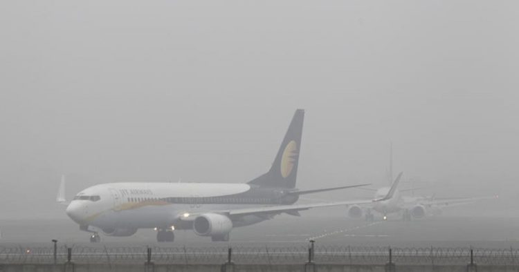 ULTIMA ORĂ – Avion plin cu români din Marea Britanie nu a putut ateriza din cauza ceții