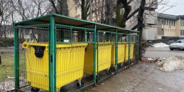 ACȚIUNE DE AMPLOARE DUPĂ REVELION – Primăria Baia Mare se descurcă pe cont propriu. A început curățenie la punctele de colectare