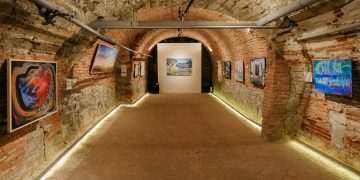 Artiști maramureșeni la galeria La Cave a Centrului Cultural Francez