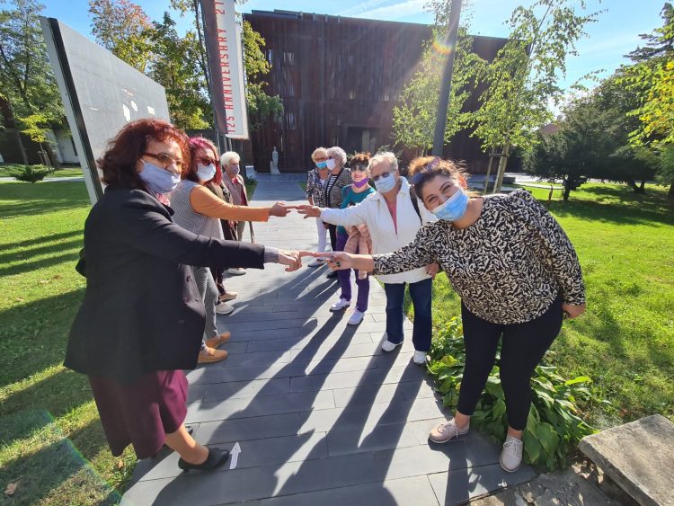 „Respect pentru bunici”, proiectul dedicat seniorilor băimăreni