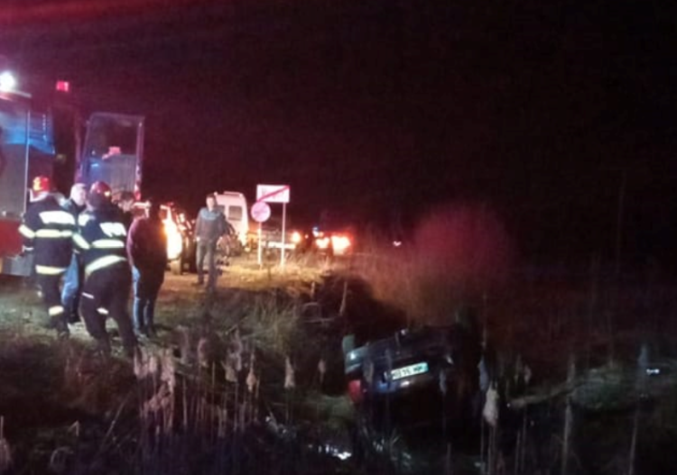 Accident groaznic în Rogoz. Un tânăr s-a rostogolit de mai multe ori și a ajuns într-un șanț