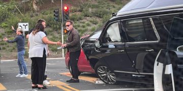 Arnold Schwarzenegger, implicat într-un accident cu patru mașini