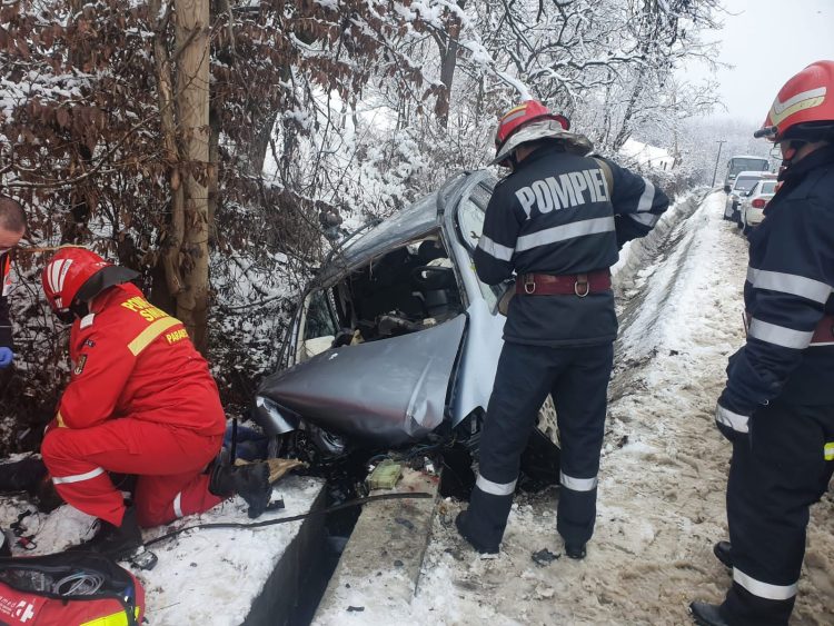 Actualizare: Accident în Ardusat. O persoană a decedat. FOTO