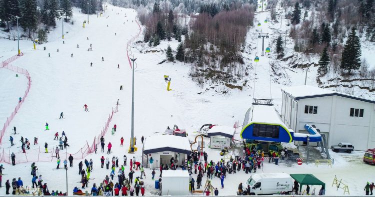 Borșa, ocupată 100% de turiști. Nu mai este niciun loc liber! – FOTO