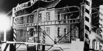 77 de ani de la eliberarea lagărului Auschwitz-Birkenau, unde au fost uciși peste 1,1 milioane de oameni