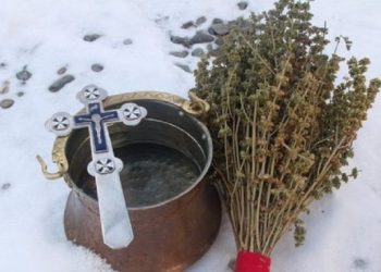 Un preot bolnav de COVID a mers cu Boboteaza. În câte case a intrat