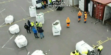 Peste 14.000 de tone de deşeuri, oprite în 2021 la intrarea în România